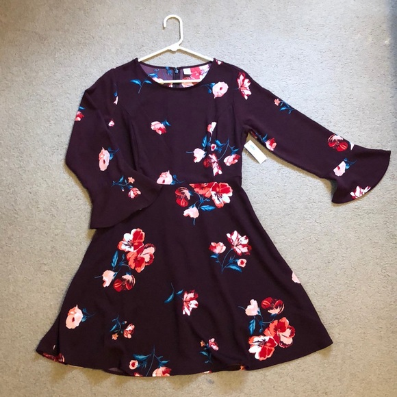 Purple floral dress with mini bell sleeve - Picture 1 of 5